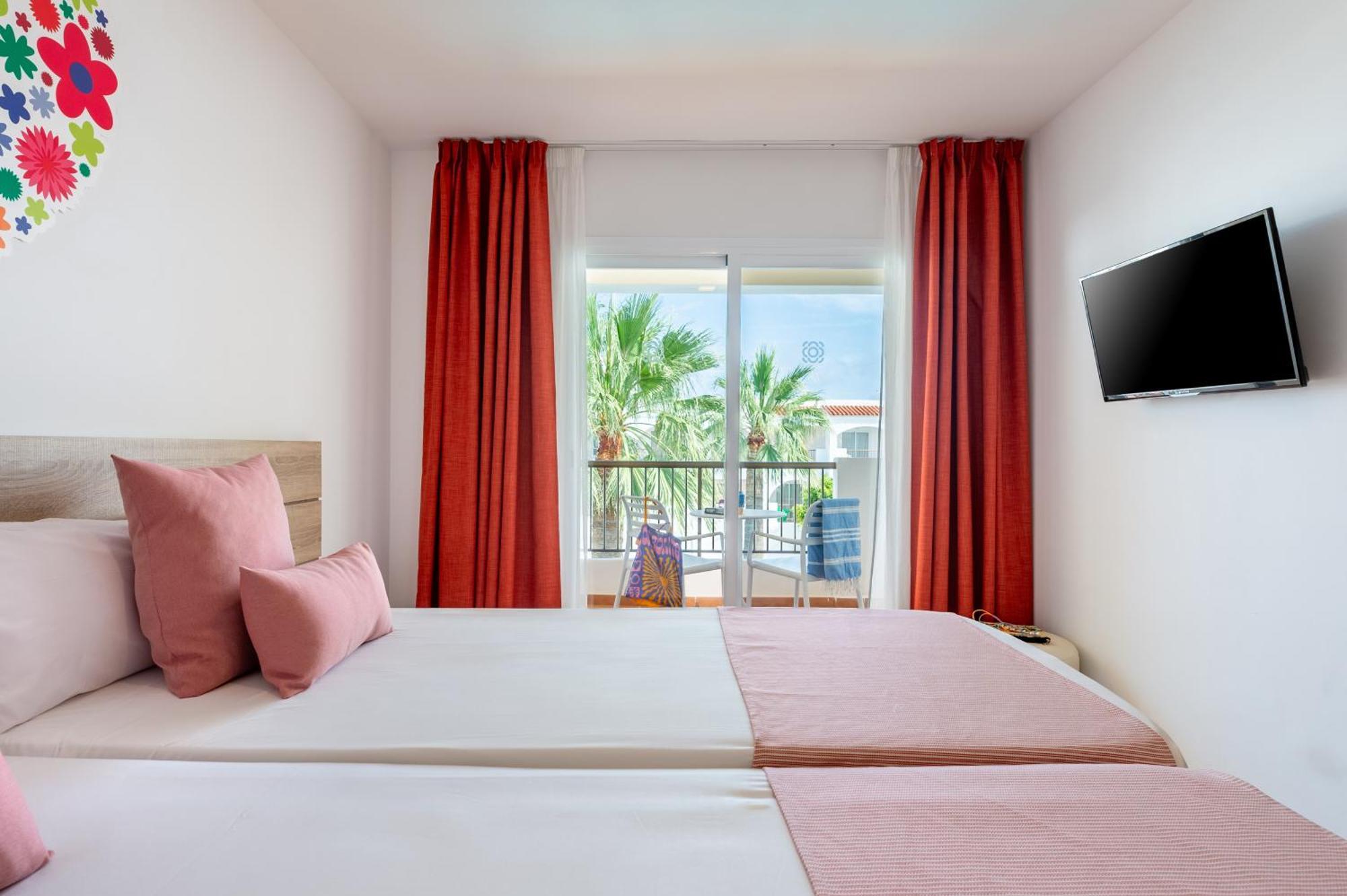 Hotel Vibra Bossa Flow - Adults Only Playa d'en Bossa Exterior foto
